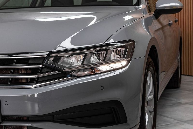 Volkswagen Passat TDI 110kW BUSINESS*2xPNEU*ČR 1 - fotka 34 z 39