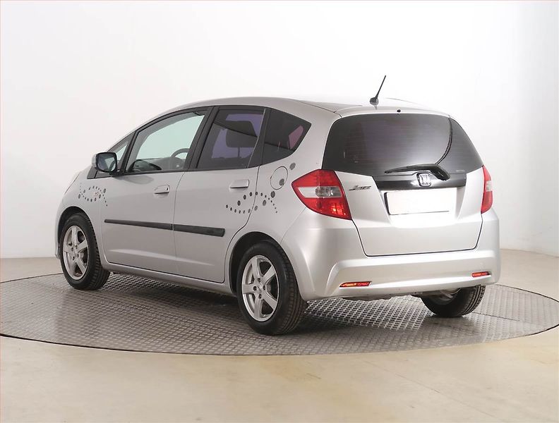 Honda Jazz (2011) 1.2 i-VTEC, Serv.kniha - fotka 4 z 15