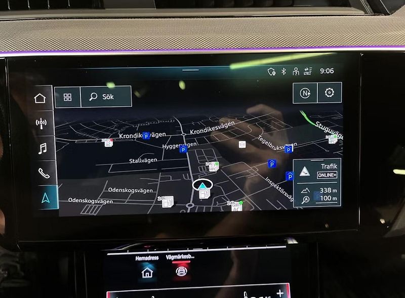Audi Q8 e-tron 55 Q 360k Pano Vzduch 4 zóny   - fotka 11 z 12