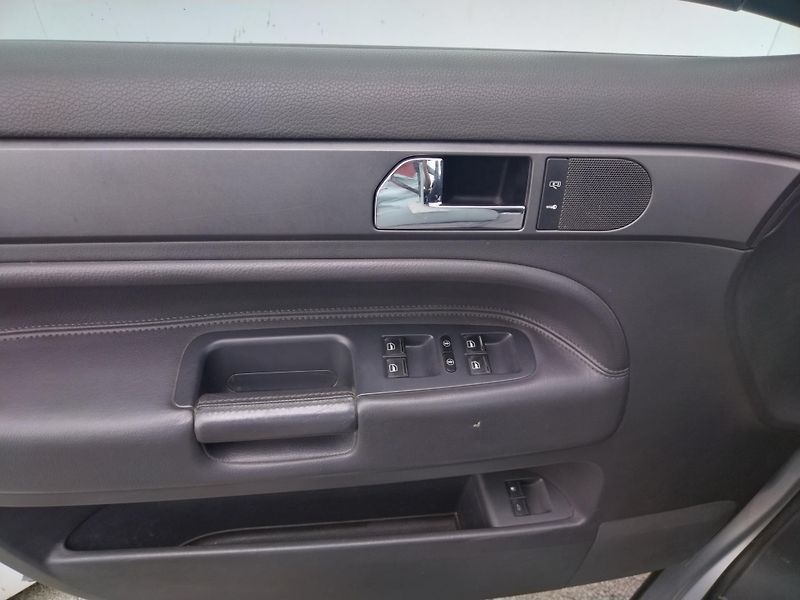 Volkswagen Touareg A 3,0 TDI - fotka 15 z 23
