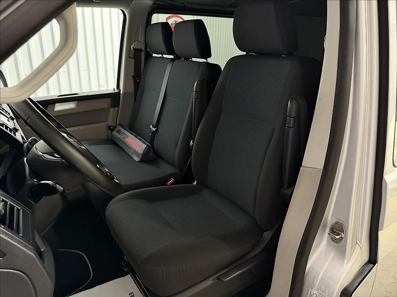 Volkswagen Transporter 2.0TDI 150kW 4MOTION KOMBI 1M - fotka 28 z 39