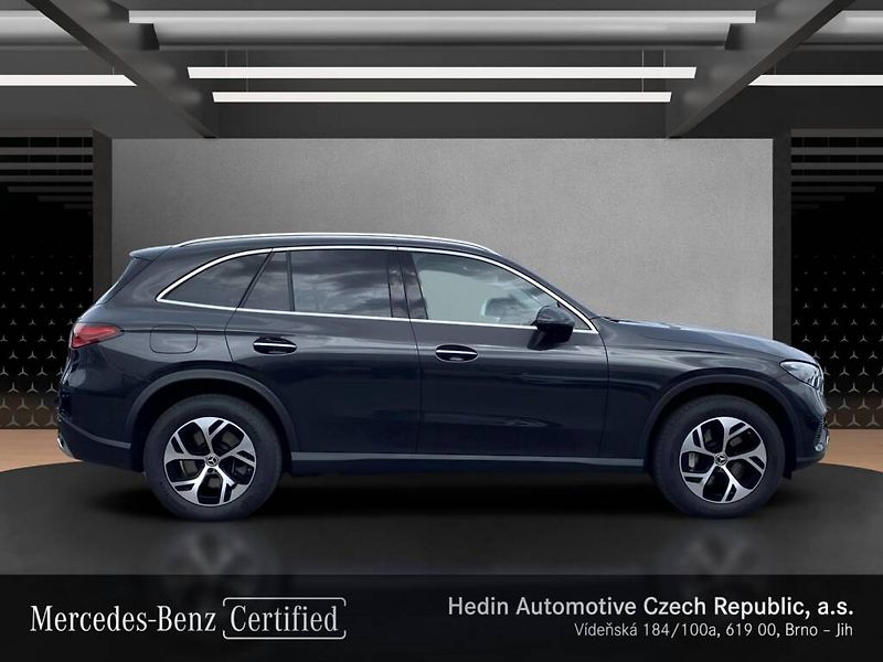 Mercedes-Benz GLC (2025) 300 de 4MATIC - fotka 6 z 28
