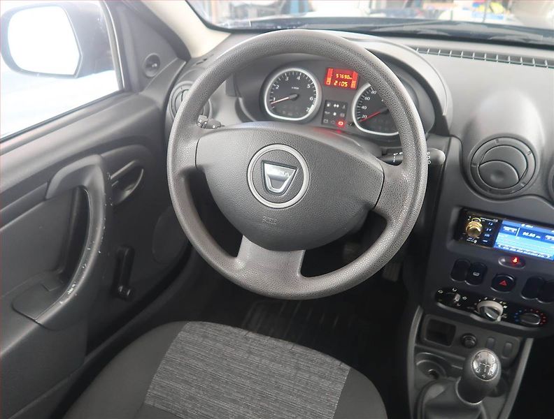 Dacia Duster (2011) 1.6 16V - fotka 7 z 13