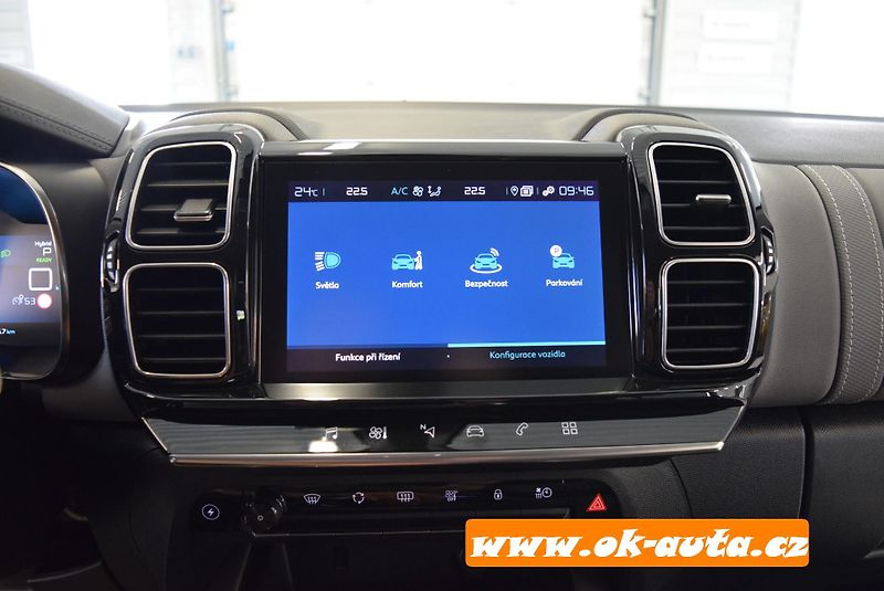 Citroën C5 Aircross HYBRID 225 ě-EAT8 165 kW-DPH - fotka 49 z 68