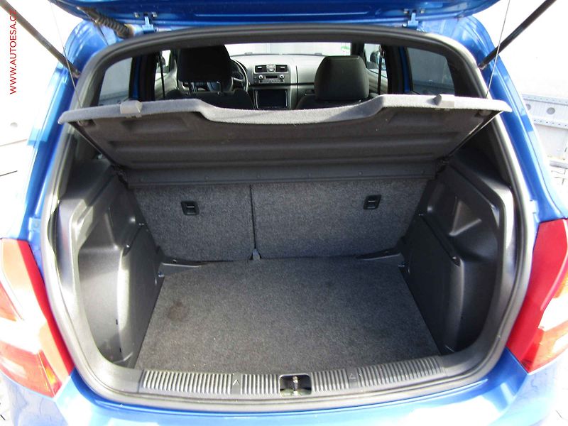 Škoda Fabia (2011) 1.4 TSi, 1.maj, RS, servis - fotka 7 z 19