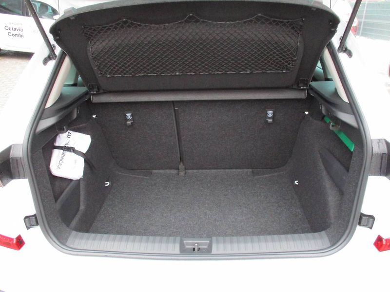 Škoda Kamiq Top Selection 1,0 TSI/85 kW DS - fotka 14 z 14