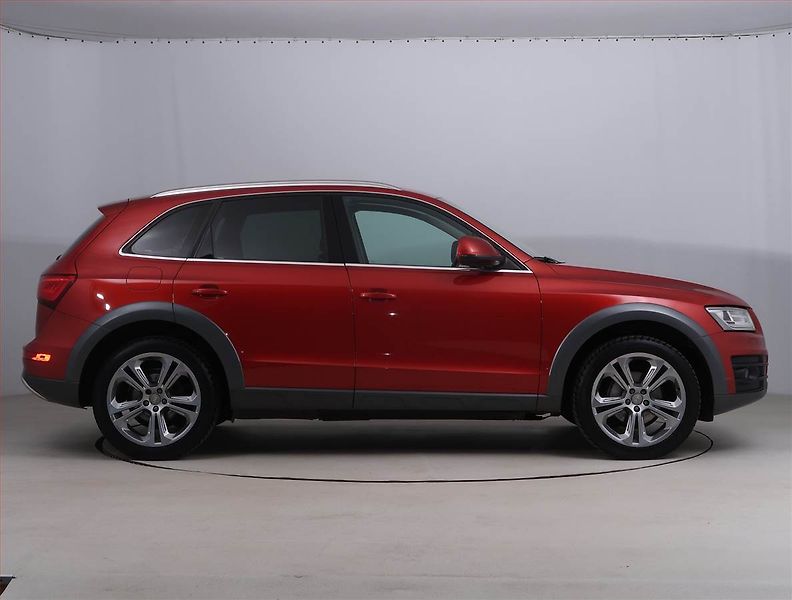 Audi Q5 (2014) 2.0 TDI, 4X4, Automat - fotka 6 z 19