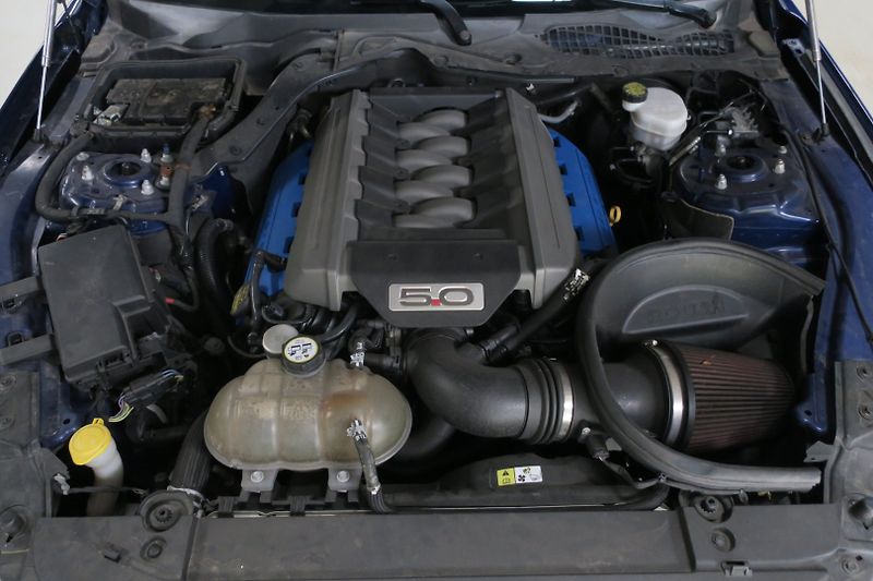 Ford Mustang (2015) 5.0 Ti-VCT V8 GT 50 automat - fotka 47 z 48