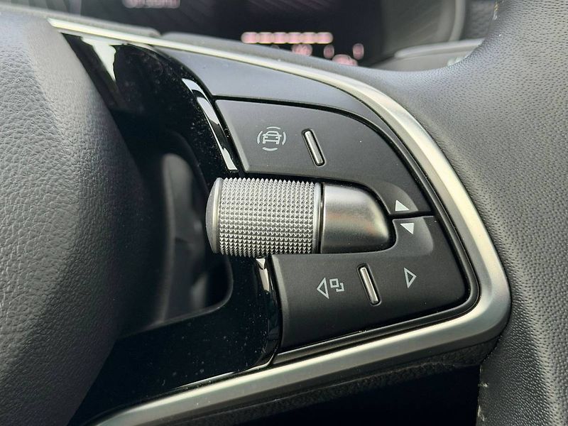 Škoda Scala Selection 1,0 TSI 85 kW 6° MP - fotka 14 z 36