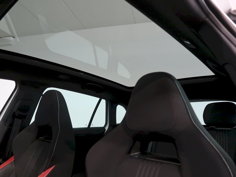 Škoda Scala (2023) MONTE CARLO 1.5TSI 110KW PANOR - fotka 15 z 40