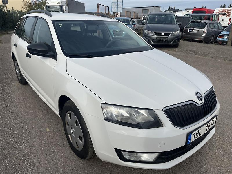 Škoda Octavia 1,6 TDi KLIMA ROZVODY TAŽNÉ - fotka 3 z 30