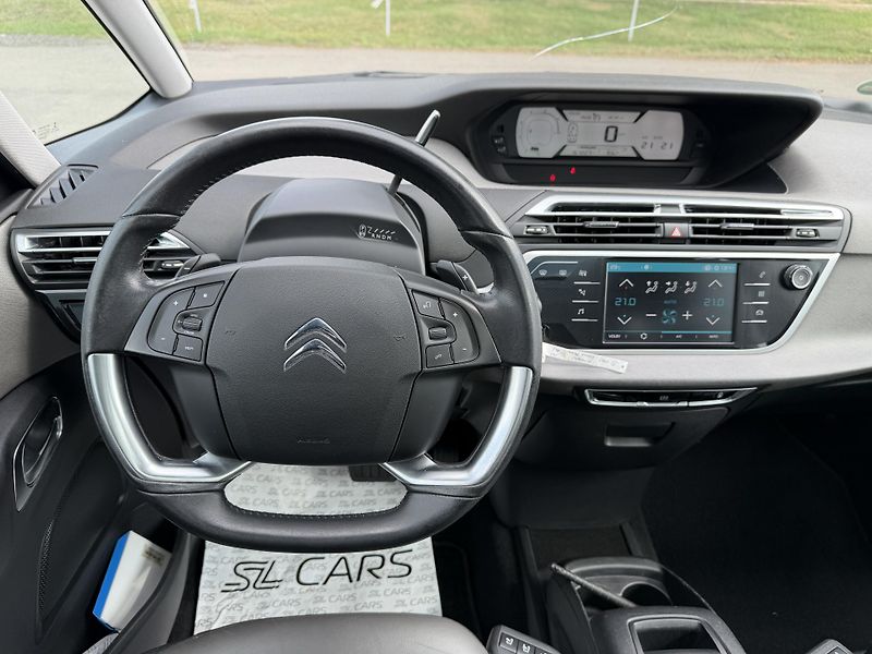 Citroën Grand C4 Picasso 2.0 HDI 7-MÍST NAVIGACE TAŽNÉ - fotka 7 z 13