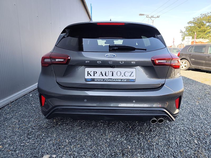 Ford Focus ST-LINE - fotka 6 z 24