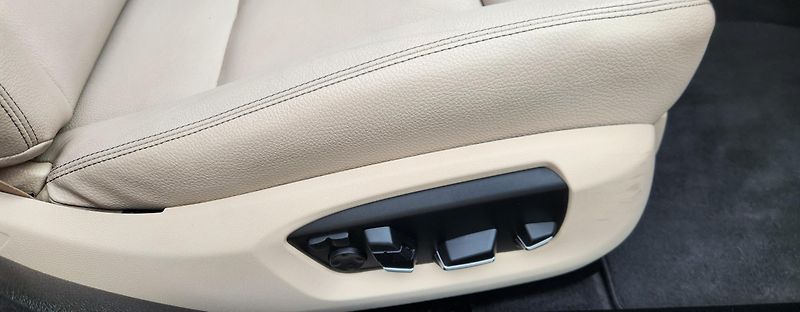 BMW Řada 5 (2015) 530XD*LED*PLNÝ*SERVIS*COMBI* - fotka 22 z 50