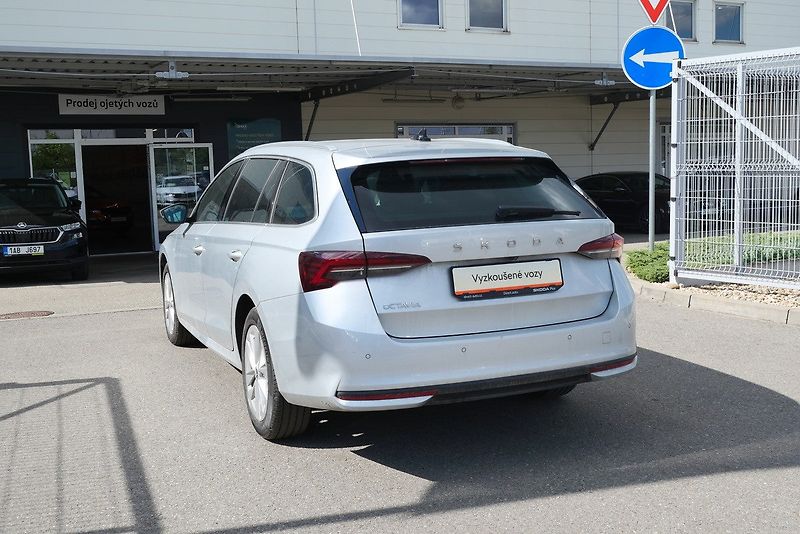 Škoda Octavia - fotka 4 z 6