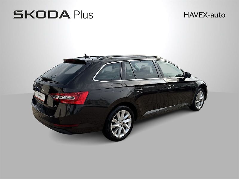 Škoda Superb (2020) Combi 1.4 TSI iV DSG Ambition - fotka 2 z 35