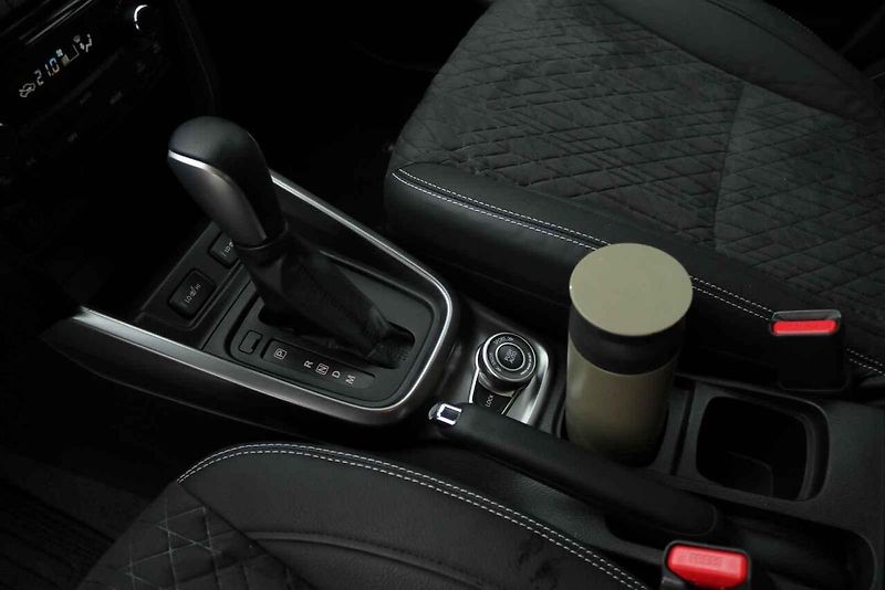 Suzuki Vitara je malé, ale schopné SUV. Prvky ze staré školy budou pro leckoho výhodou.