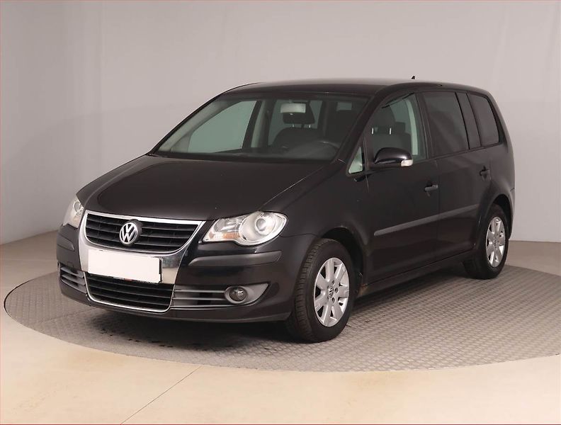 Volkswagen Touran (2007) Comfortline 1.9 TDI, po STK - fotka 2 z 15