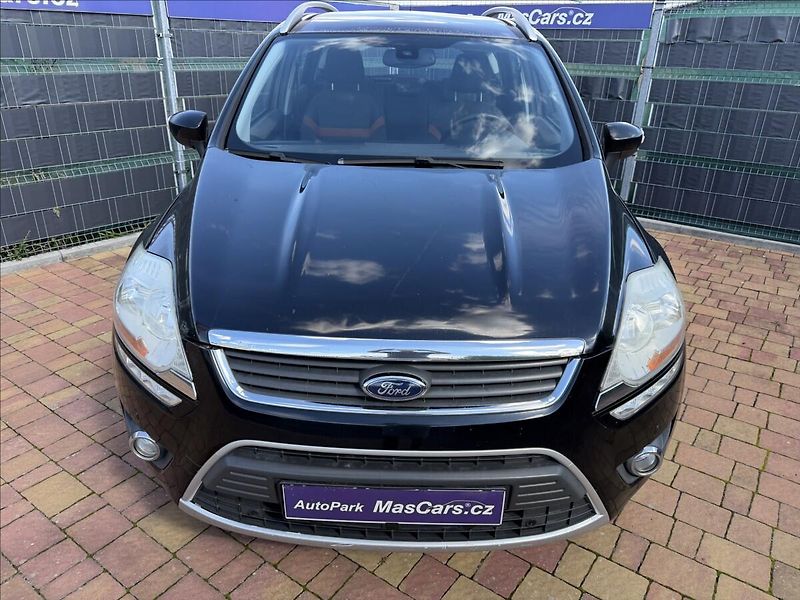 Ford Kuga 2.0 TDCi Panorama - fotka 2 z 18