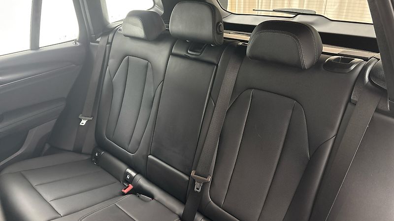 BMW X3 20d AUT xDrive M-sport - fotka 16 z 26