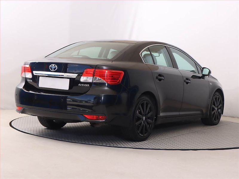 Toyota Avensis (2012) 2.2 D-4D, Automat, Xenony - fotka 5 z 21