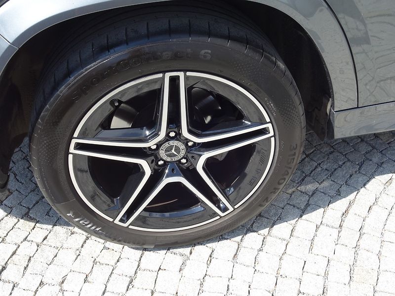 Mercedes-Benz GLS (2023) 400D*PRÉM-PLUS*AMG*PAN*HEAD*CZ - fotka 11 z 50