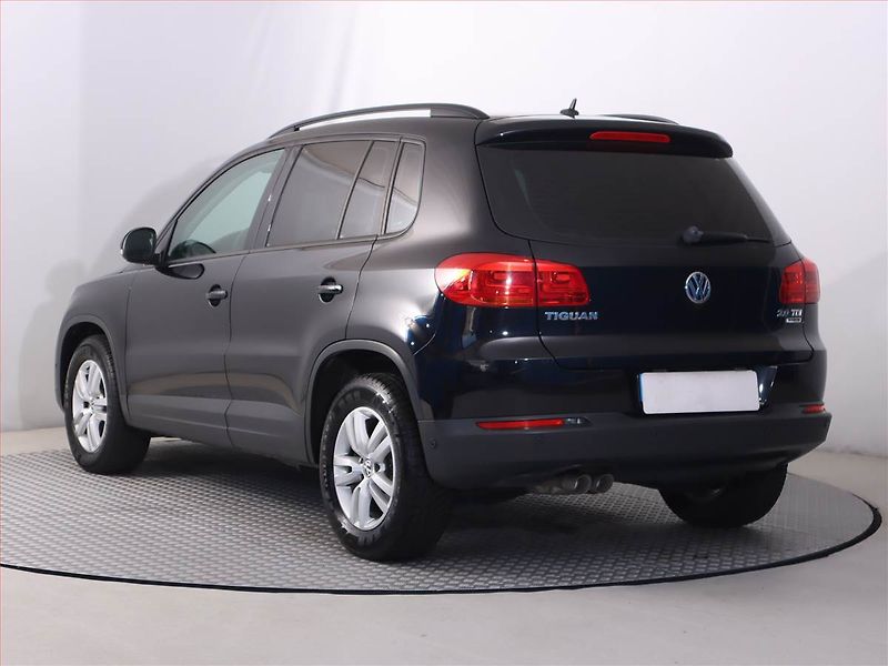 Volkswagen Tiguan (2015) 2.0 TDI, Serv.kniha, Navi - fotka 4 z 19