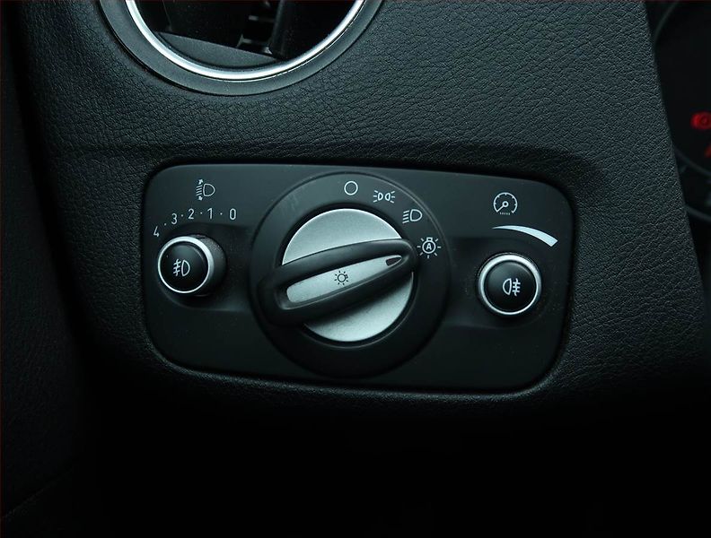Ford Mondeo (2011) 2.2 TDCi, za dobrou cenu - fotka 16 z 21