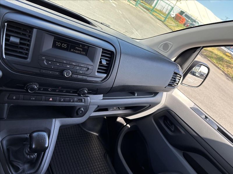 Opel Vivaro 2,0 CDTI 106kW L1 - fotka 32 z 33