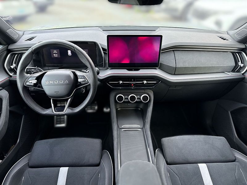 Škoda Kodiaq (2025) 2.0 TDI 4x4 DSG Sportline - fotka 5 z 33