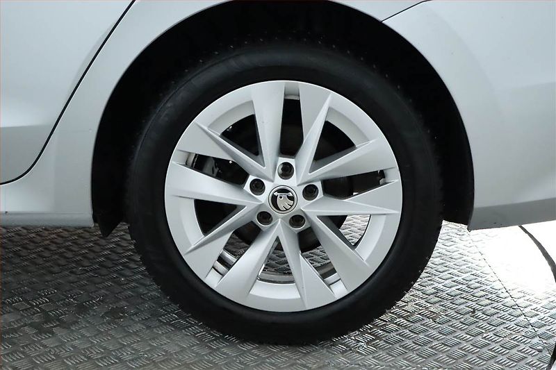 Škoda Octavia (2022) Style 2.0 TDI - fotka 15 z 26