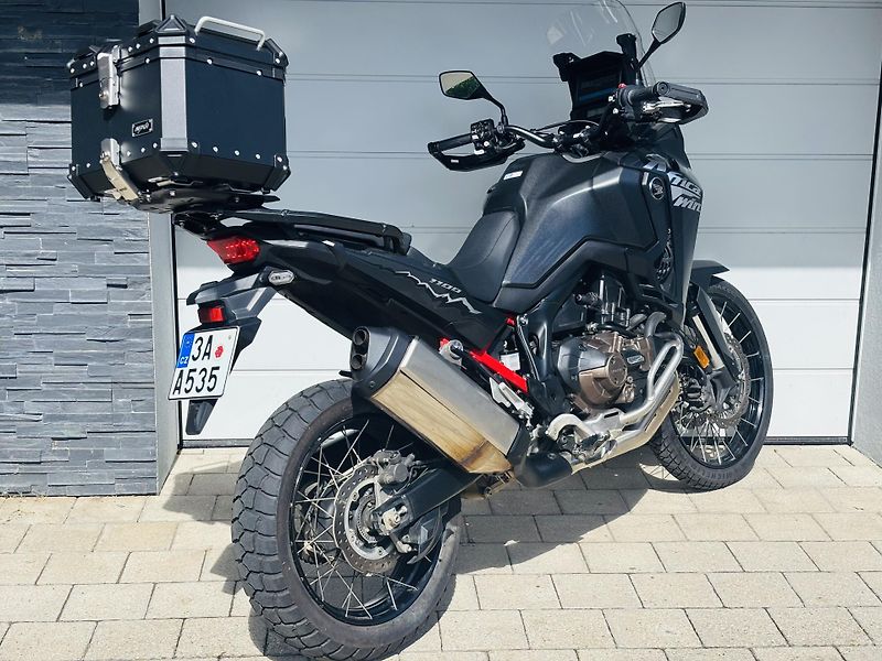 Honda CRF 1100 L Africa Twin DCT (2024) 1100 Africa Twin, 75kW, DPH - fotka 3 z 5