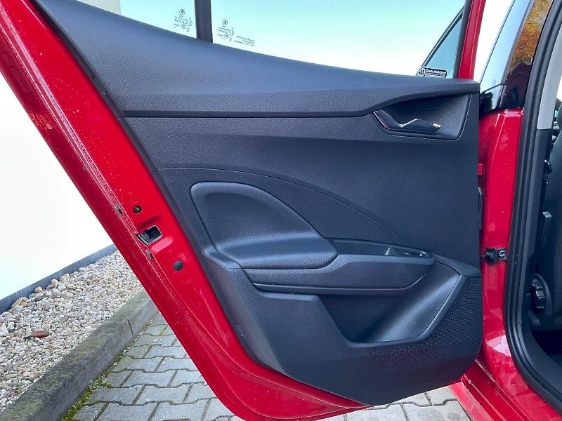 Škoda Fabia (2024) 1.0 TSI Top Selection - fotka 32 z 33