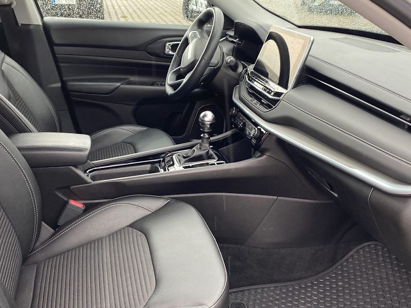 Jeep Compass (2024) 1,6 Limited MT6 (96kW) NM - fotka 7 z 34