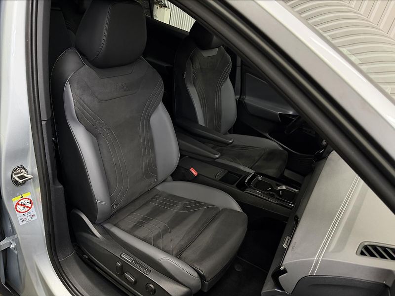 Volkswagen ID.4 ACC MASÁŽE HUD TČ TAŽNÉ 2XALU - fotka 41 z 45