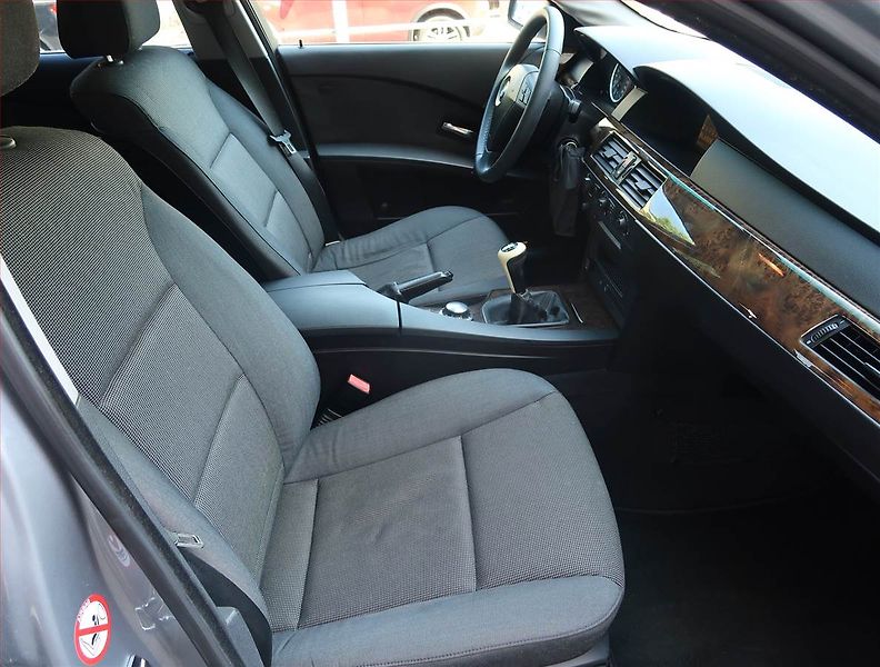 BMW Řada 5 (2004) 520i, LPG, po STK, CZ doklady - fotka 9 z 19