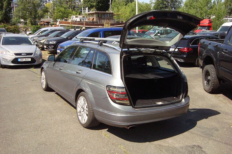 Mercedes-Benz Třídy C (2008) 220CDi,AUT,ČR,Servisní kniha - fotka 11 z 65