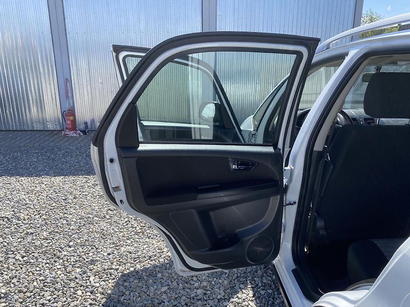 Fiat Sedici 1.6i 16v 120PS CITY STK PĚKNÝ! - fotka 97 z 154