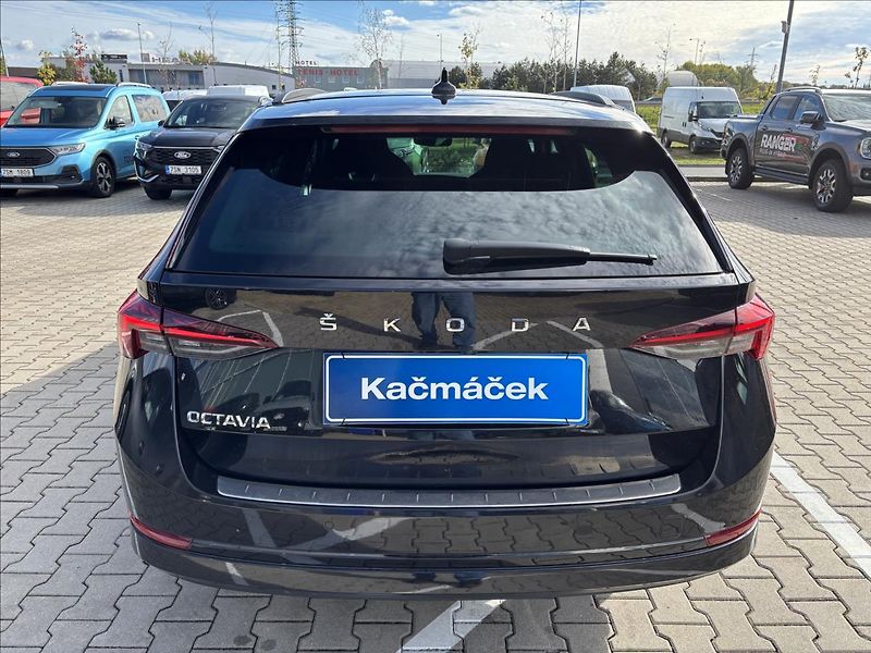 Škoda Octavia 2,0 TDI 110kW Style - fotka 4 z 48