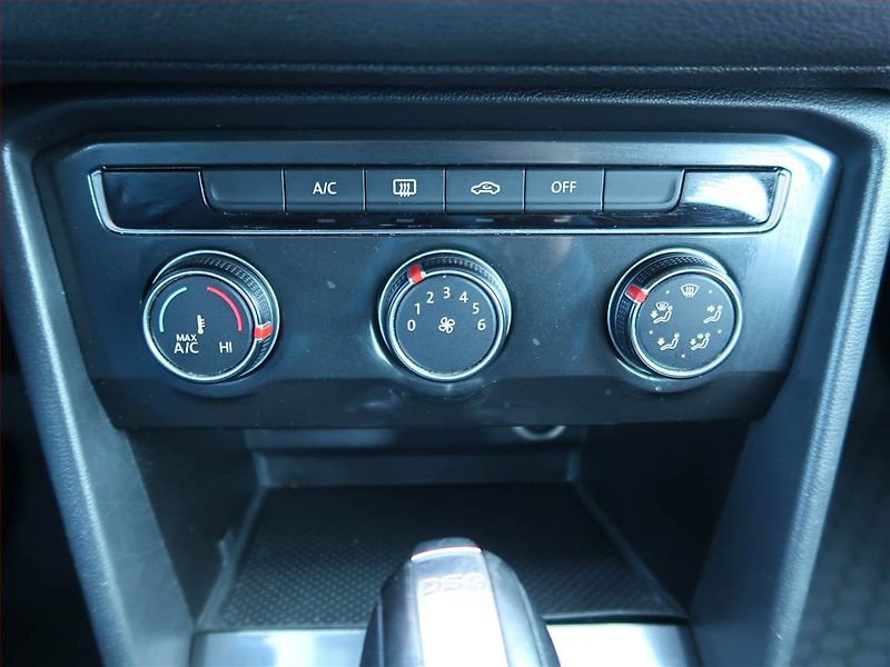 Volkswagen Tiguan (2016) 1.4 TSI, Automat - fotka 15 z 16
