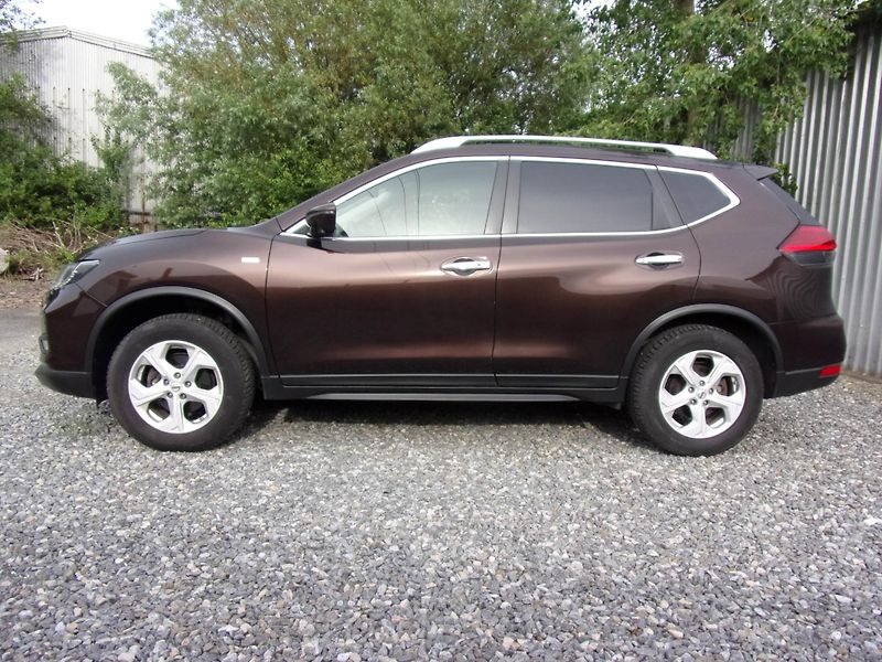 Nissan X-Trail (2020) 1.3DIG-T 117kW DCT CONECTA CZ - fotka 7 z 28