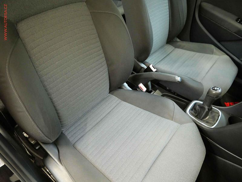 Volkswagen Polo (2011) 1.2 12V, AC - fotka 11 z 16