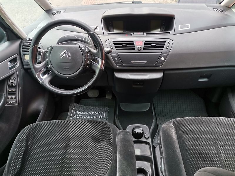 Citroën C4 Picasso (2009) 2.0HDi 100kw Automat 7míst - fotka 11 z 28