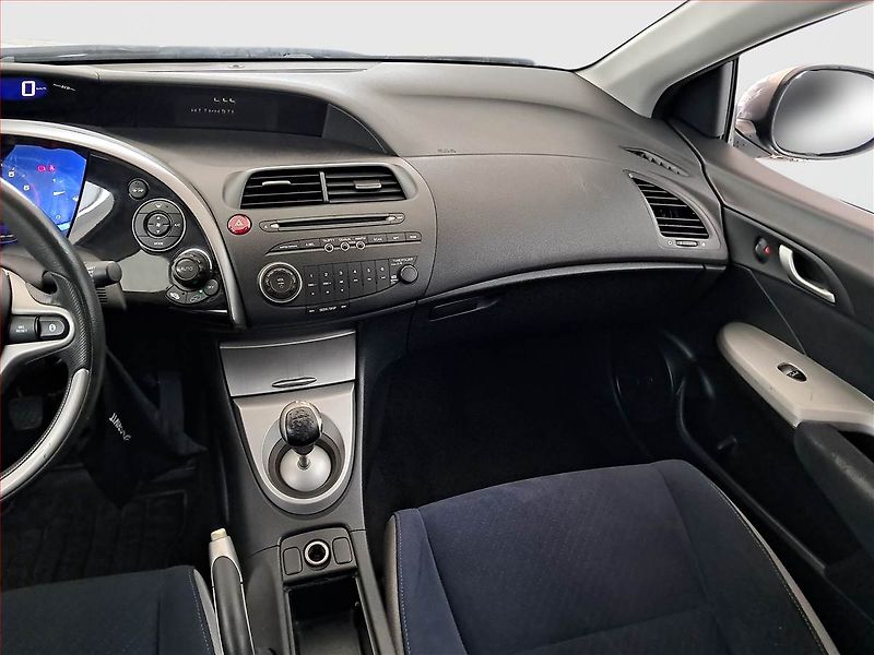 Honda Civic (2006) 1.4 i-DSI, Serv.kniha - fotka 8 z 16