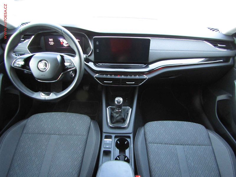 Škoda Octavia (2022) 2.0 TDi, ČR, Style, LED - fotka 8 z 17