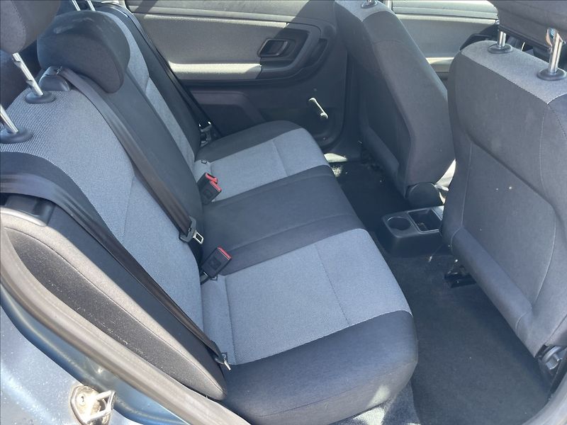 Škoda Fabia 1,4 i 16V 63kw Klima ESP Ambie - fotka 11 z 29