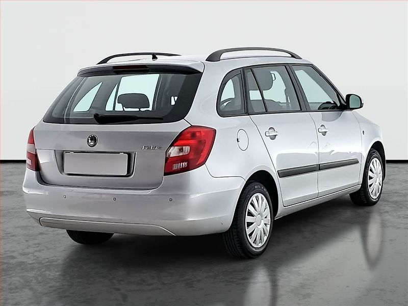 Škoda Fabia (2011) 1.2 TSI, nová STK - fotka 5 z 18
