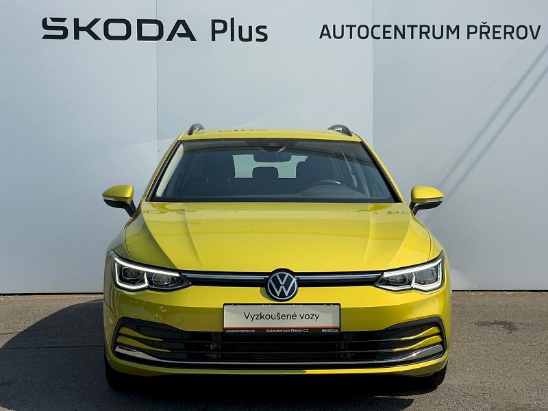 Volkswagen Golf (2023) Variant 1.5 TSI 110kW Style - fotka 4 z 35