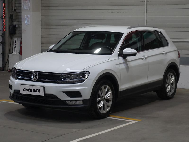 Volkswagen Tiguan (2017) 2.0TDi, ČR, Comfortline, LED - fotka 3 z 18