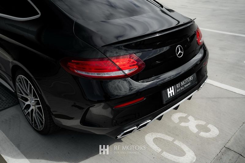 Mercedes-Benz Třídy C (2016) AMG C63 S Kupé 375kW - fotka 11 z 42